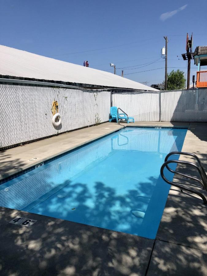 Howard Johnson By Wyndham Spokane Ngoại thất bức ảnh